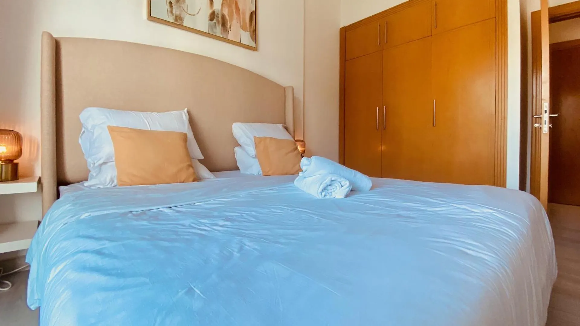 Canal View Comfort Business Bay Dubai