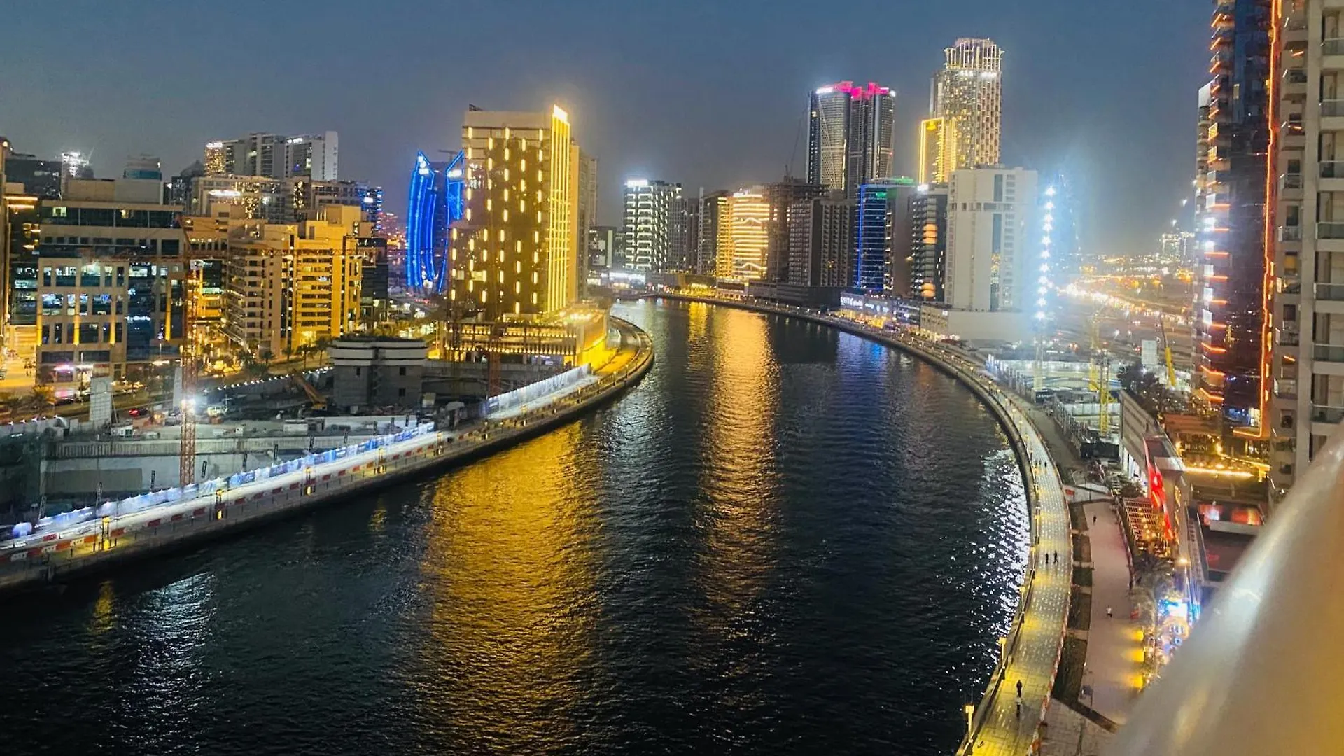 Canal View Comfort Business Bay Dubai