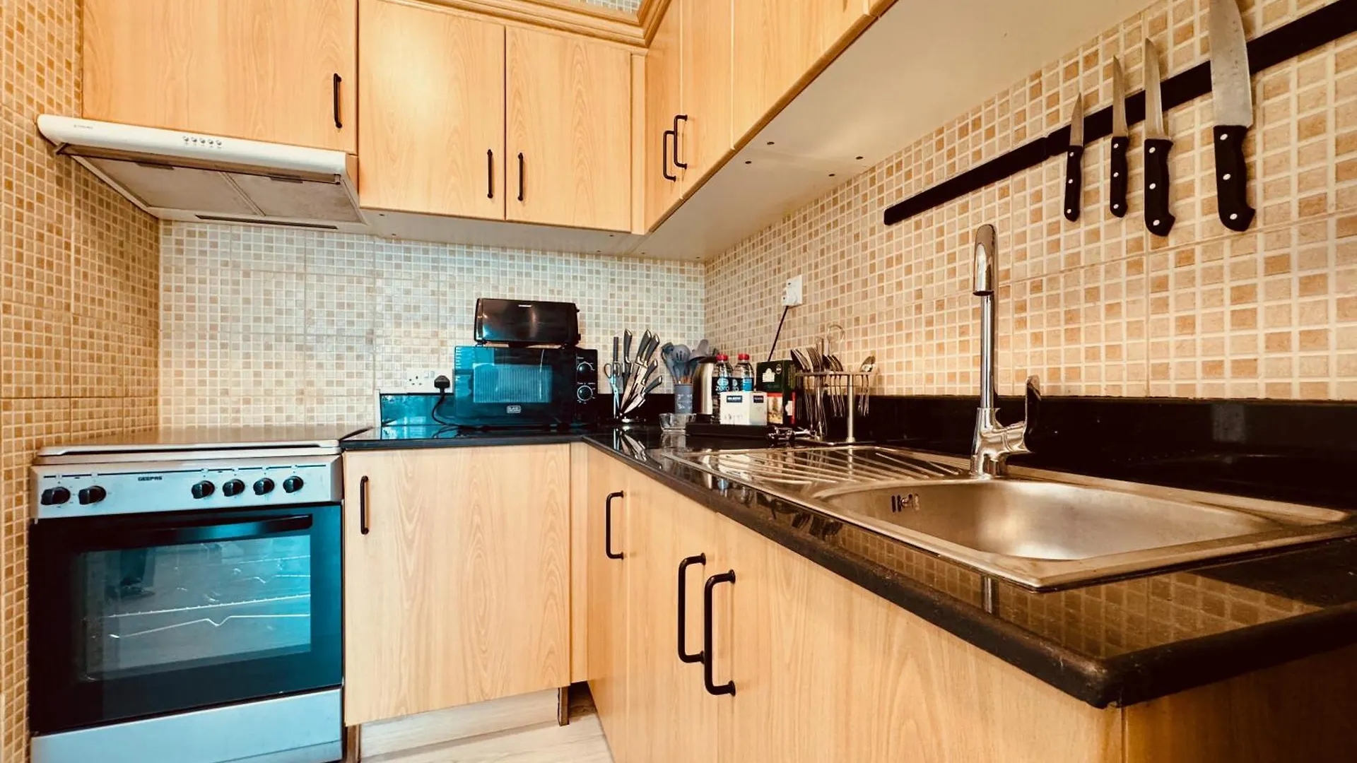 Canal View Comfort Business Bay Dubai Apartment