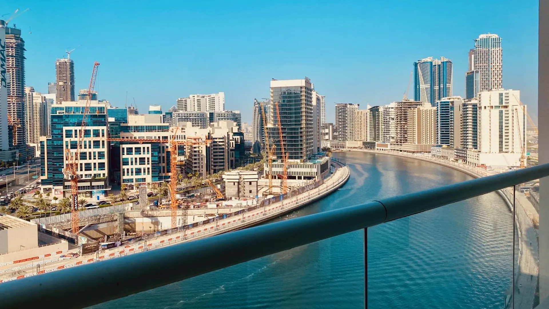 Apartment Canal View Comfort Business Bay Dubai United Arab Emirates